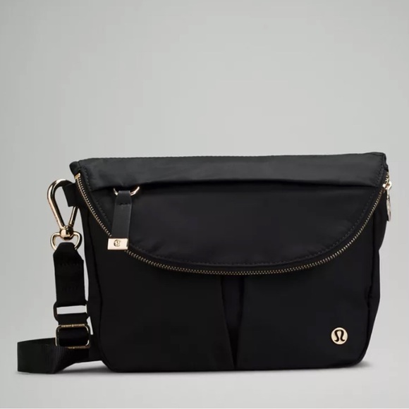 lululemon athletica Handbags - Lululemon All Night Festival Bag *5L, Black/Gold - NWT